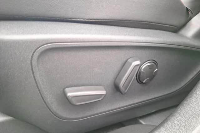 Ford Kuga (2026) thumbnail 23