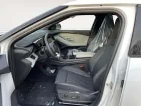 Ford Explorer (2026) thumbnail 4