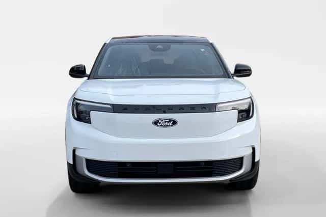 Ford Explorer (2026) thumbnail 6