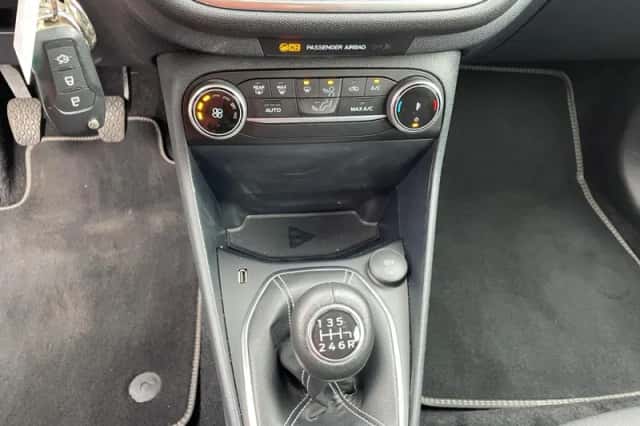 Ford Fiesta (2021) thumbnail 19