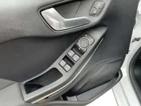 Ford Fiesta (2021) thumbnail 28