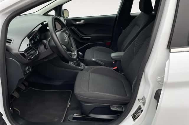 Ford Fiesta (2021) thumbnail 9