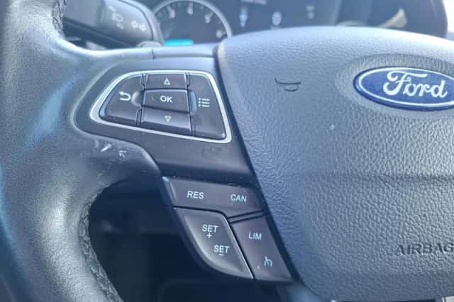 Ford EcoSport (2018) thumbnail 23