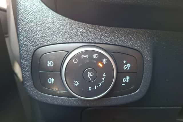 Ford Fiesta (2021) thumbnail 22