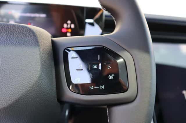 Ford Explorer (2026) thumbnail 18