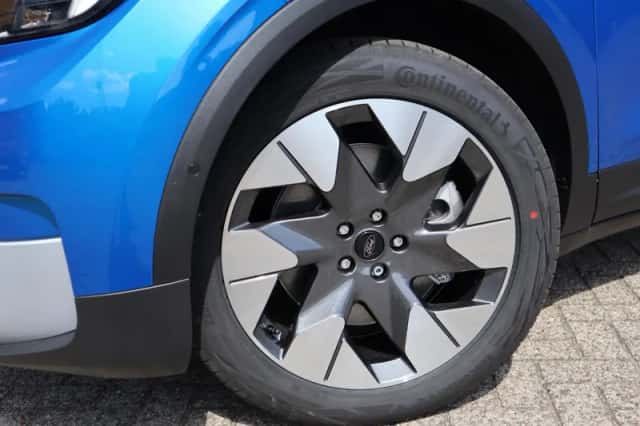 Ford Explorer (2026) thumbnail 3