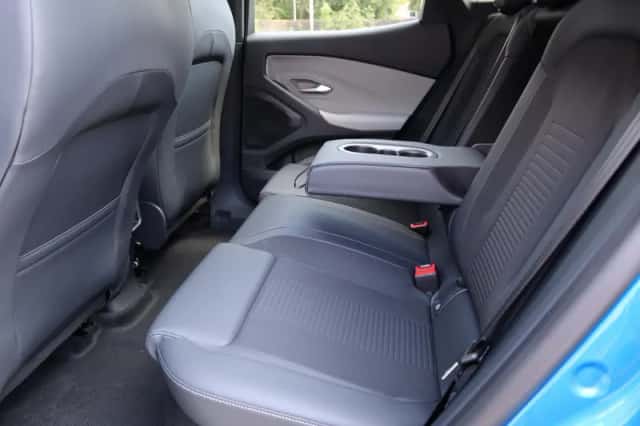 Ford Explorer (2026) thumbnail 9