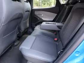 Ford Explorer (2026) thumbnail 9