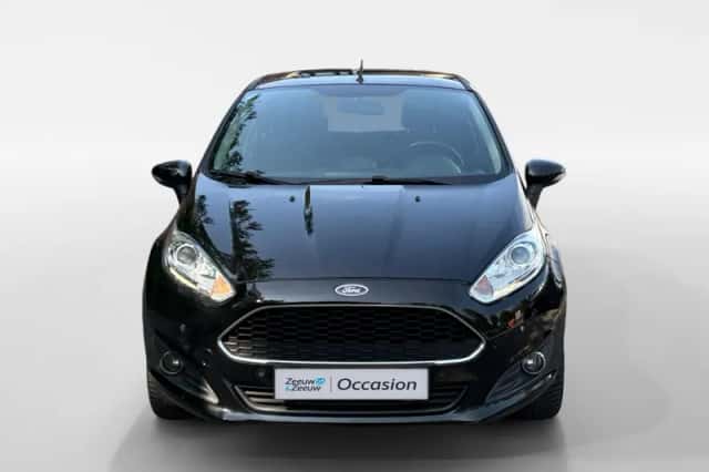 Ford Fiesta (2016) thumbnail 2