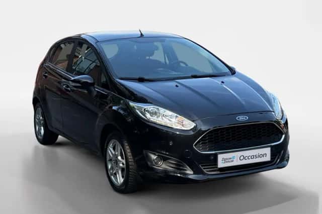 Ford Fiesta (2016) thumbnail 3