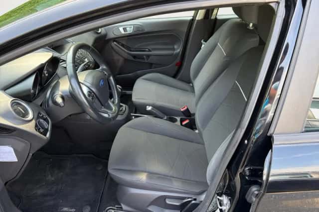 Ford Fiesta (2016) thumbnail 10