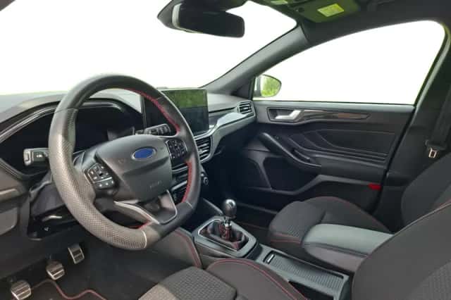 Ford Focus (2023) thumbnail 21