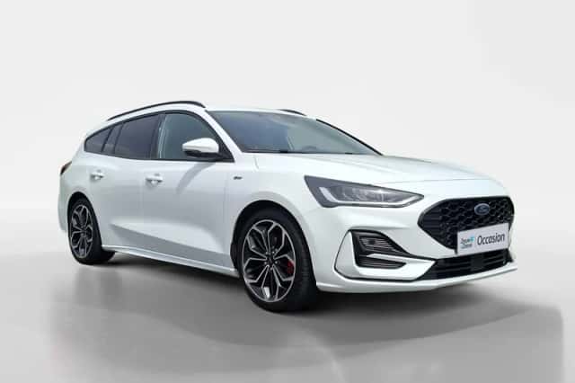 Ford Focus (2023) thumbnail 5