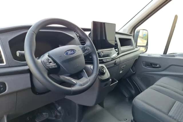 Ford Transit (2024) thumbnail 12