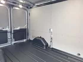 Ford Transit (2024) thumbnail 16