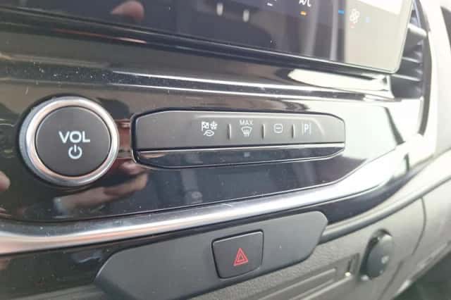 Ford Transit (2024) thumbnail 20
