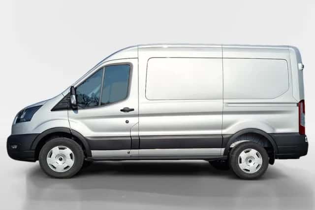 Ford Transit (2024) thumbnail 3