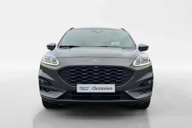 Ford Kuga (2023) thumbnail 3