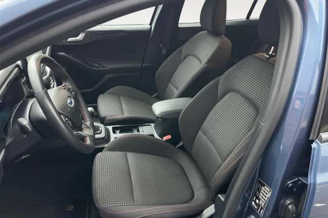 Ford Focus (2023) thumbnail 12