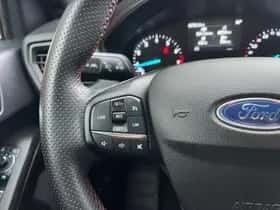 Ford Focus (2023) thumbnail 17