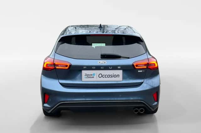 Ford Focus (2023) thumbnail 4