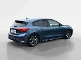 Ford Focus (2023) thumbnail 5