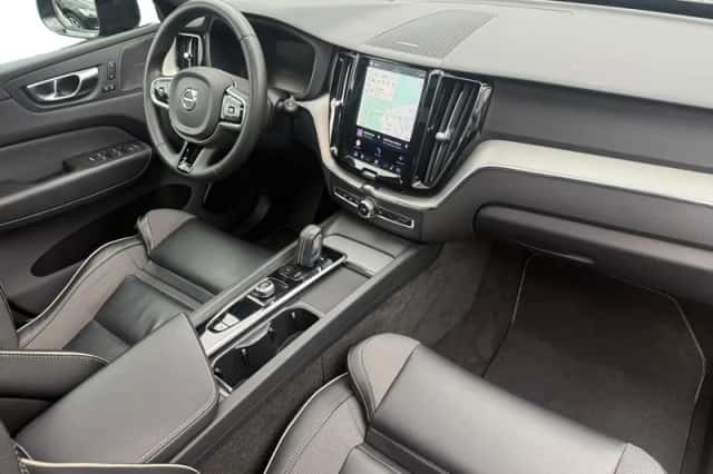 Volvo XC60 (2021) thumbnail 14