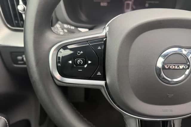 Volvo XC60 (2021) thumbnail 21