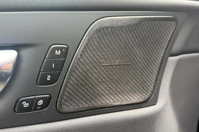 Volvo XC60 (2021) thumbnail 30