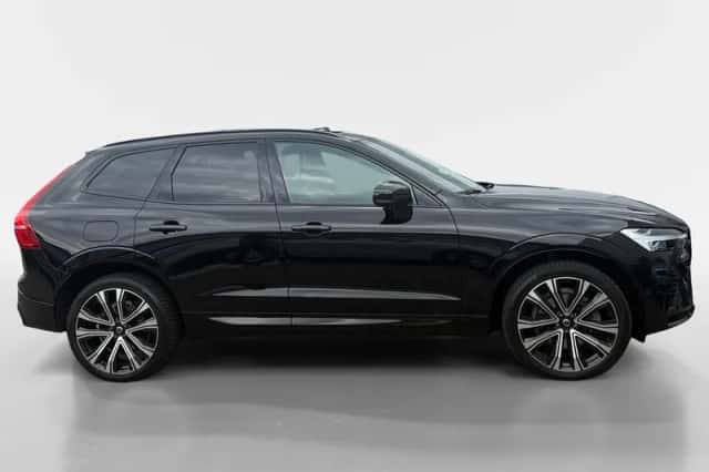 Volvo XC60 (2021) thumbnail 4