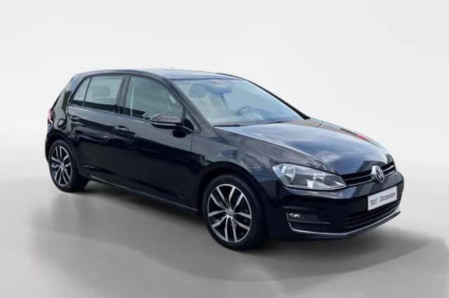 Volkswagen Golf (2016) thumbnail 3