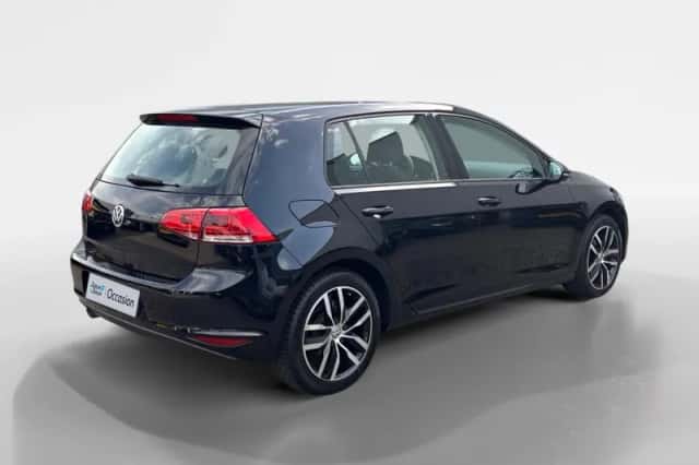 Volkswagen Golf (2016) thumbnail 5