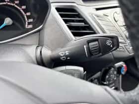 Ford Fiesta (2016) thumbnail 19