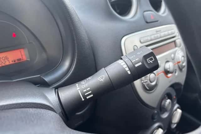 Nissan Micra (2011) thumbnail 17