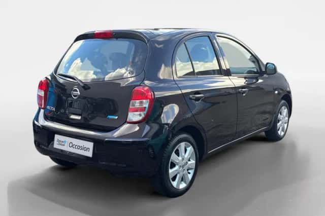 Nissan Micra (2011) thumbnail 5