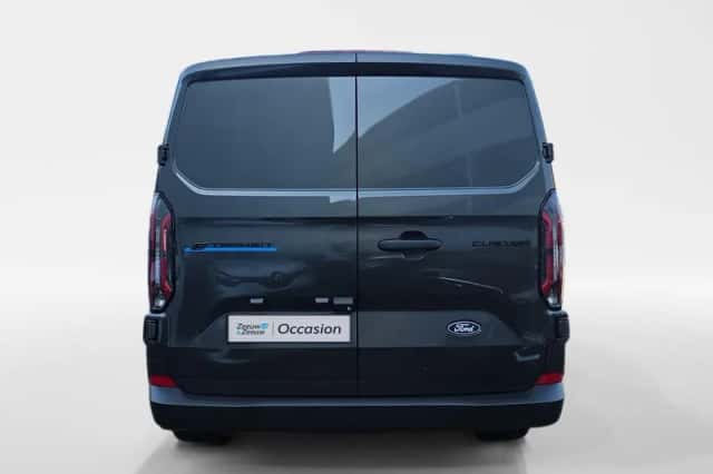 Ford E-Transit (2026) thumbnail 6
