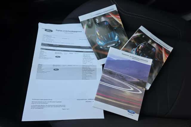 Ford Fiesta (2015) thumbnail 11