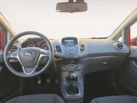 Ford Fiesta (2015) thumbnail 12