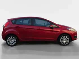 Ford Fiesta (2015) thumbnail 4