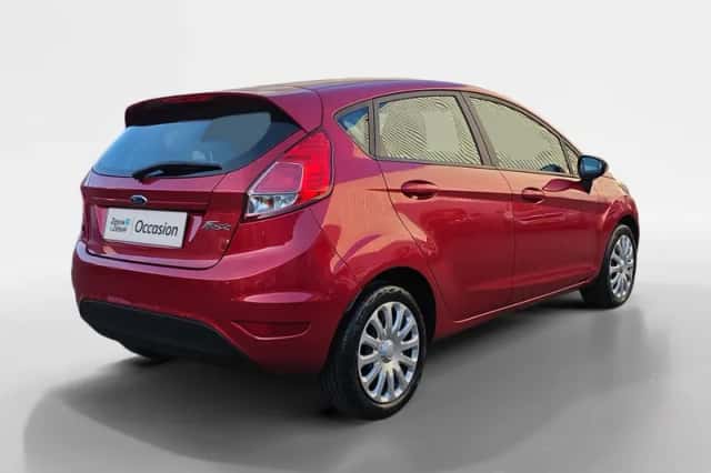 Ford Fiesta (2015) thumbnail 5
