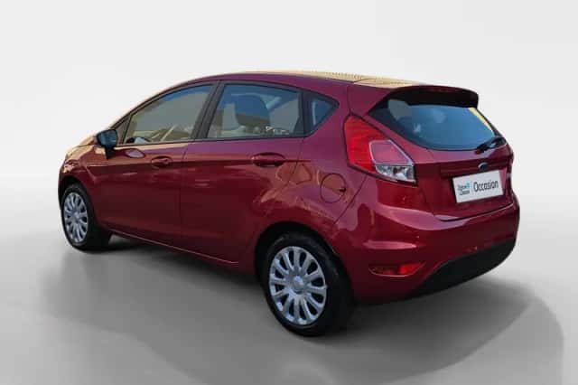 Ford Fiesta (2015) thumbnail 7