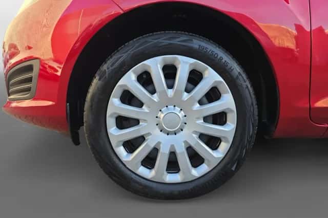 Ford Fiesta (2015) thumbnail 10