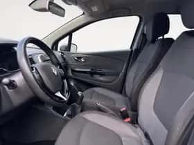 Renault Captur (2014) thumbnail 12