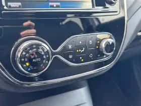 Renault Captur (2014) thumbnail 15
