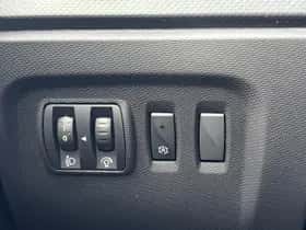 Renault Captur (2014) thumbnail 22