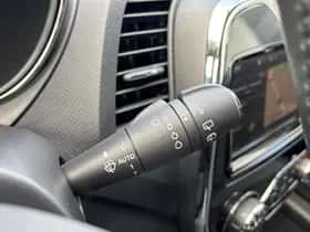 Renault Captur (2014) thumbnail 24