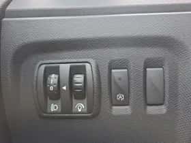 Renault Captur (2013) thumbnail 15