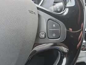 Renault Captur (2013) thumbnail 19