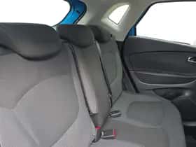 Renault Captur (2013) thumbnail 24