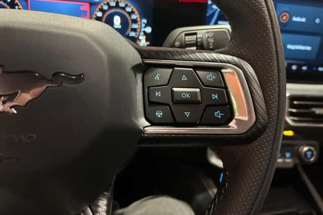 Ford Mustang (2025) thumbnail 17
